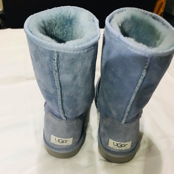 UGG’S BABY BLUE🥳 🌟RARE🌟 - Picture 4 of 10